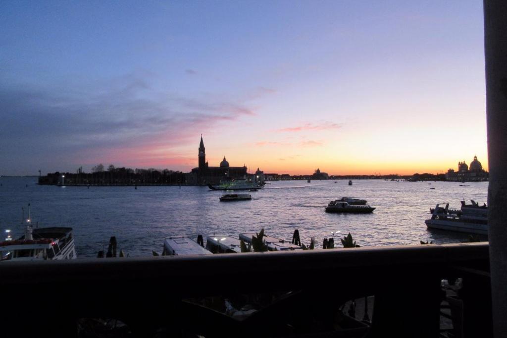 Hotel Gabrielli Venice Exterior photo